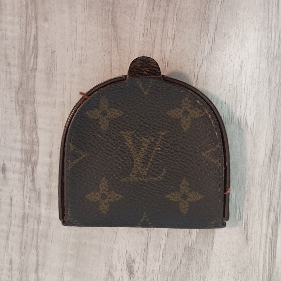 LOUIS VUITTON Monogram Porte Monnaie Cuvette Coin Case - Picture 1 of 11